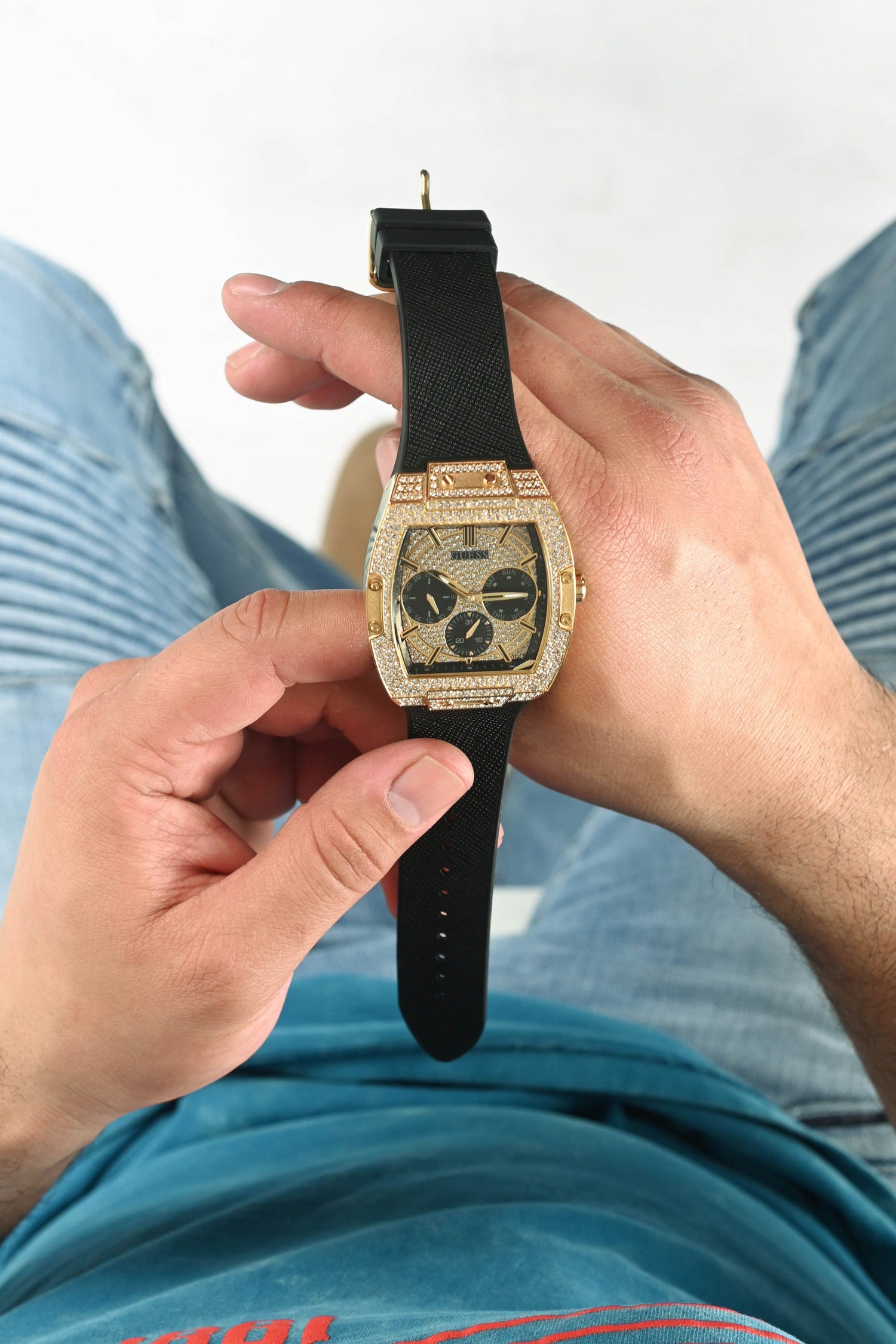 Guess Pheonix Gold Tone & Black Genuine Leather Silicone Watch GW0048G –  Watches Galore | Quarzuhren